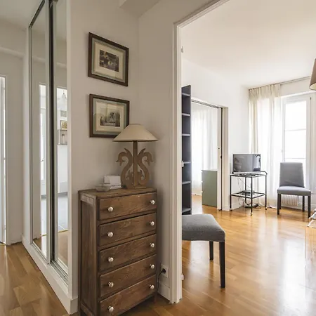 Le Tambour Lumineux Au Centre De Apartament Reims