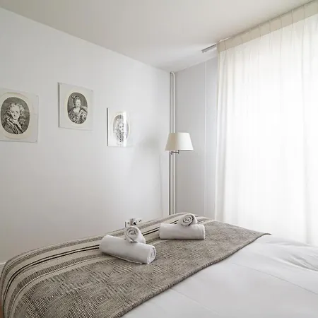 Le Tambour Lumineux Au Centre De